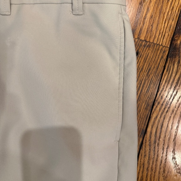 CALLOWAY LIGHT TAN FLAT FRONT  MENS GOLF SHORTS - Picture 5 of 7